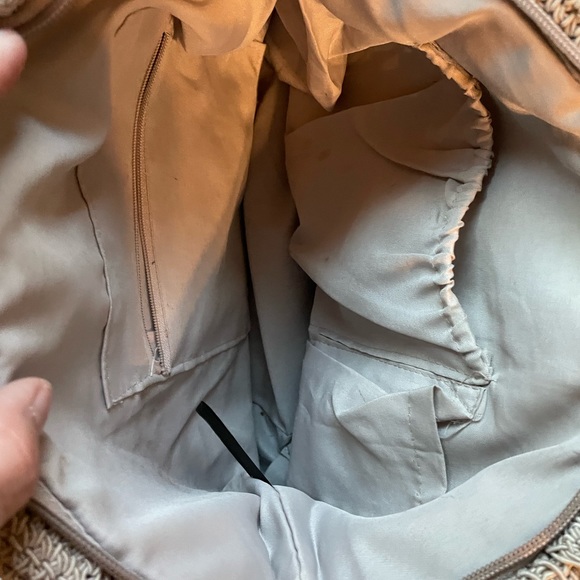 Stone Mountain woven Aztec pattern tan purse. - Picture 4 of 5